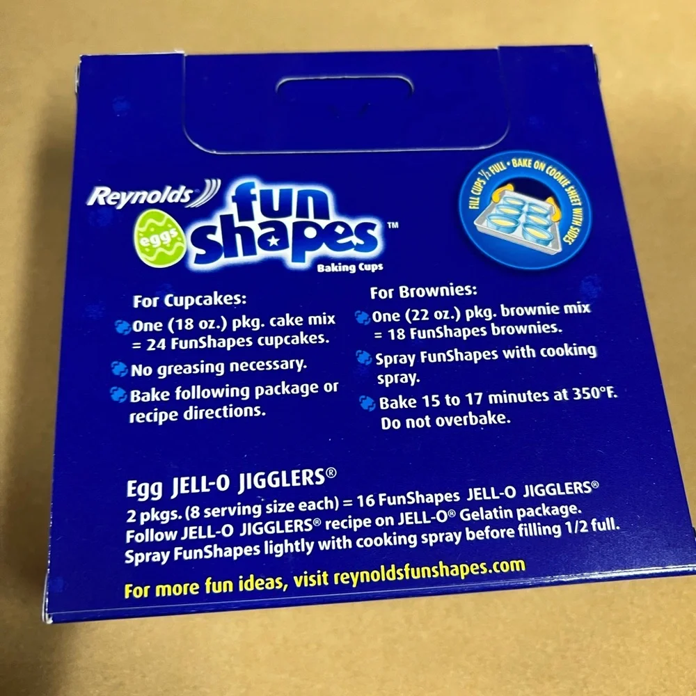 Reynolds Fun Shapes Aluminum Pans